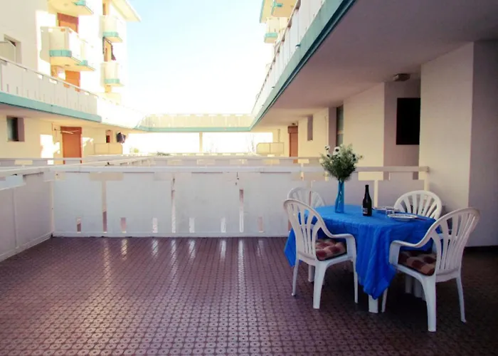 Seafront With Balcony Appartamento *