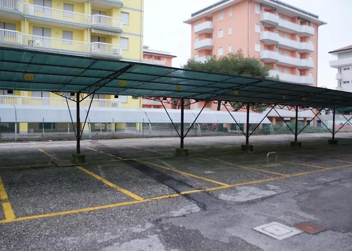 Seafront With Balcony Daire *