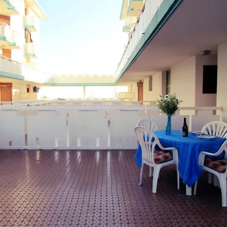 Seafront With Balcony Lägenhet *