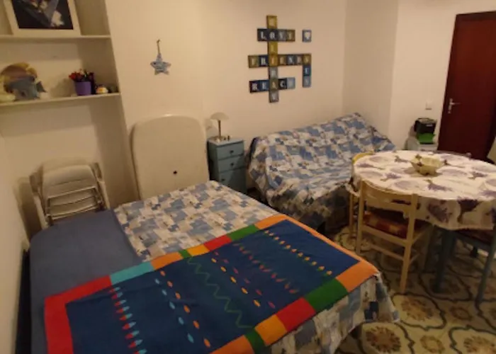 Seafront With Balcony Apartment *